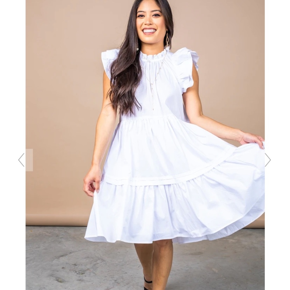 Karlie solid poplin ruffled tier dress size small